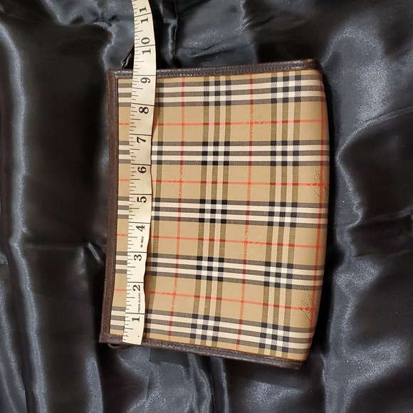 Authentic Burberrys Clutch Bag - Picture 2 of 10